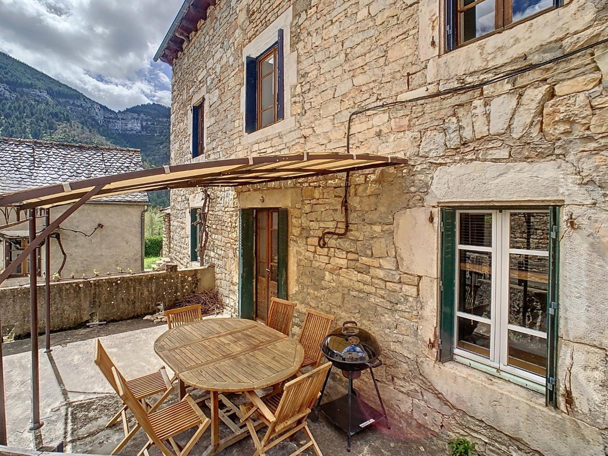 Gorges Du Tarn Gite En Pierres Avec Terrasse Quezac  Exterior foto